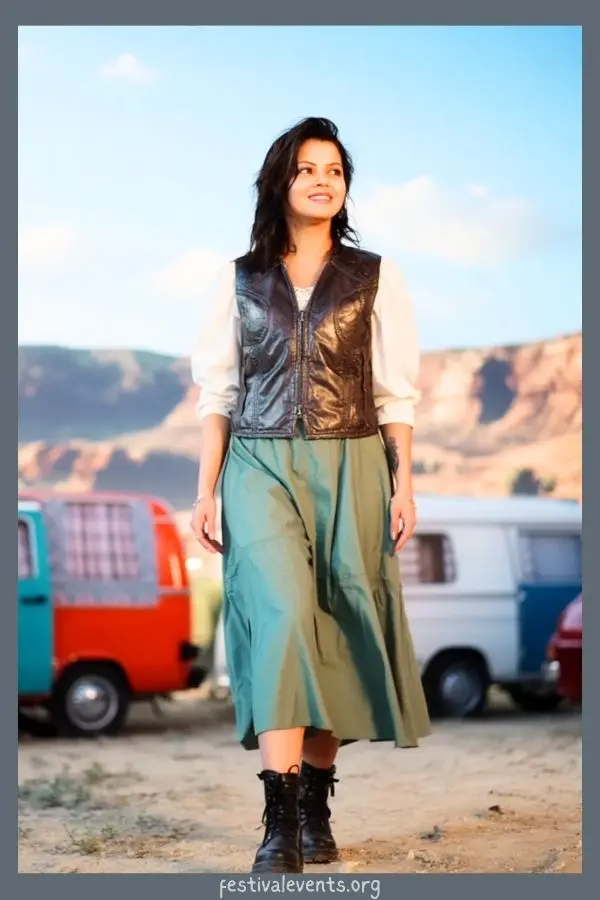 Cowgirl look prairie skirt festival