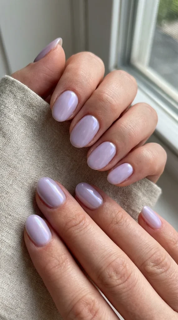 Milky lavender glazed short spring nails